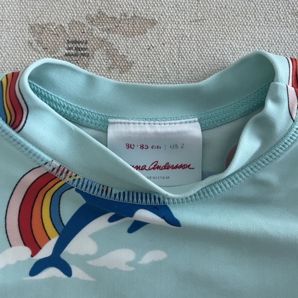 Hanna Andersson Dolphin & Rainbow
Rash Guard Size 2 - Picture 2 of 5